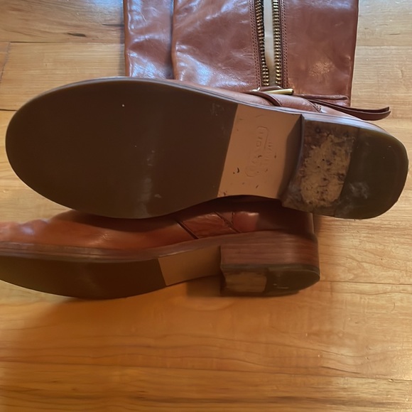 Coach brown leather knee boot - Picture 2 of 8